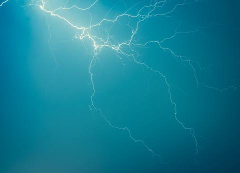 lightning desktop 4583x3296 wallpaper